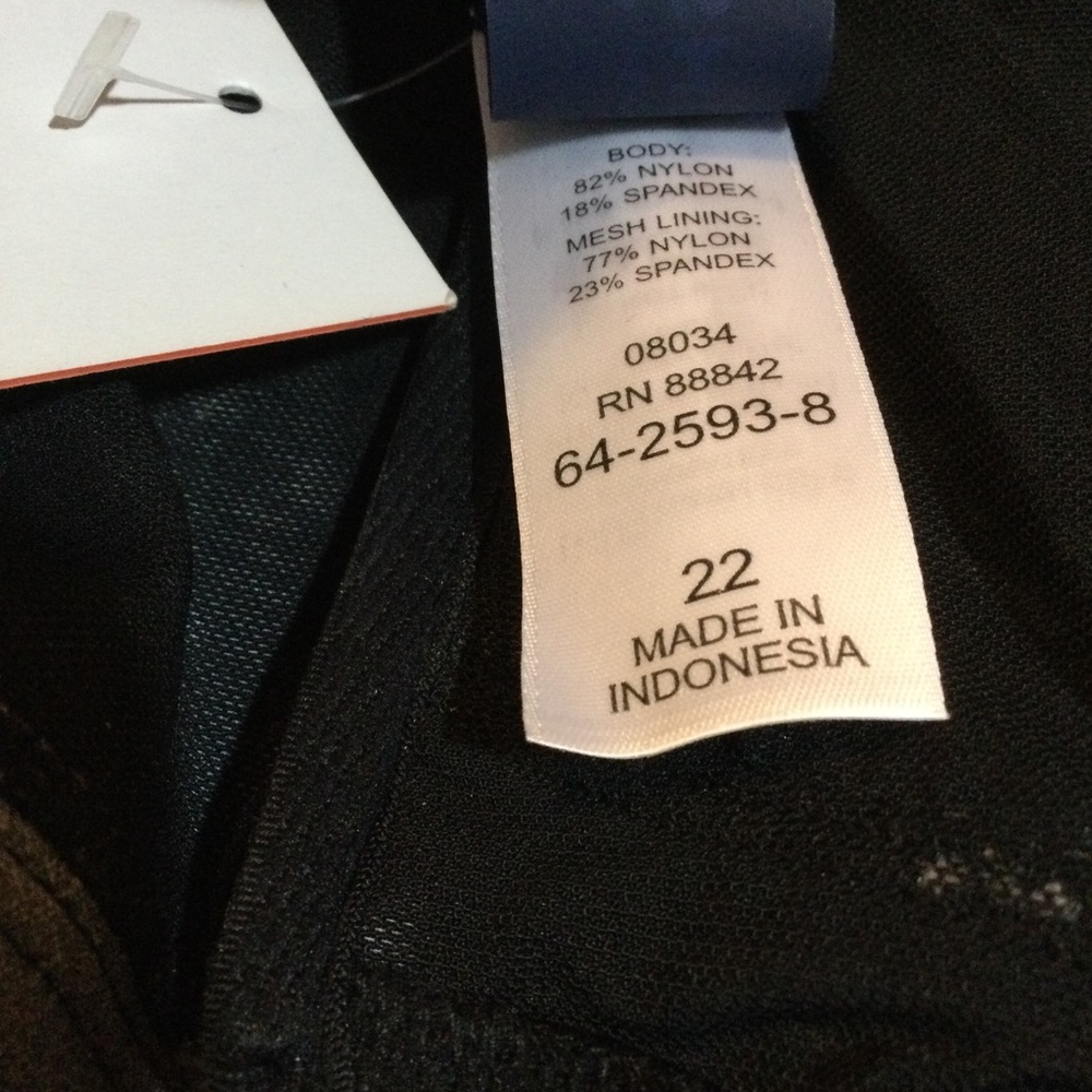 Swimsuits For All NWT V-Neck Twist Tankini Swim Top, 22 - Picture 9 of 9